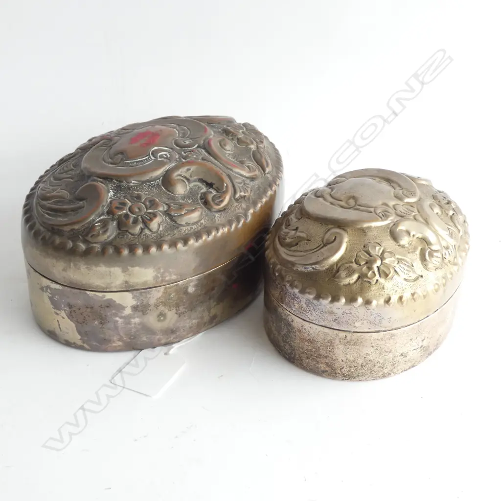 2 LOUISE MITCHELL SILVER PLATE OVAL BOXES L.165mm Image 1++