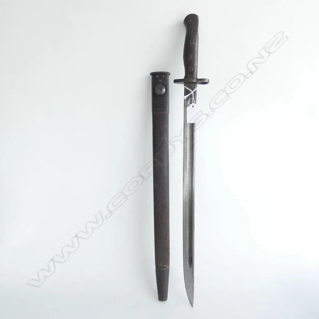 BAYONET IN LEATHER SCABARD L. 575MM Image 1++