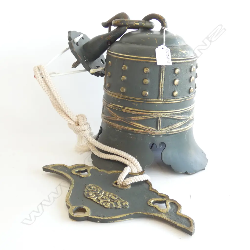 CAST BRONZE JAPANESE TEMPLE BELL CIRCA 1930. PATINATED FINISH/ WITH CLANGER   H545MM. Image 1++