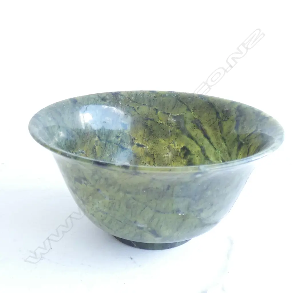 CHINESE 'SPINACH' JADE SMALL BOWL 100mm dia  Image 1++