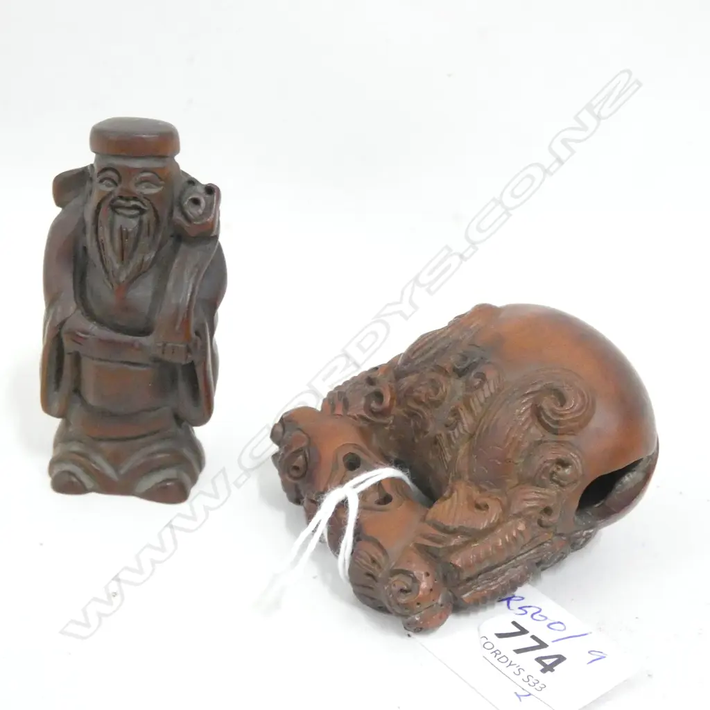 2 BOXWOOD NETSUKE; TEMPLE BELL & OLD MAN H.65mm Image 1++