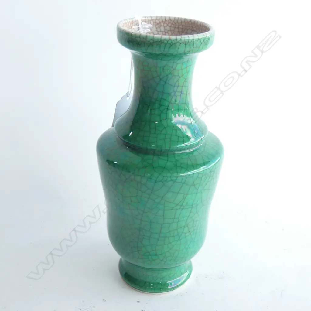GREEN CELADON VASE H. 225MM Image 1++