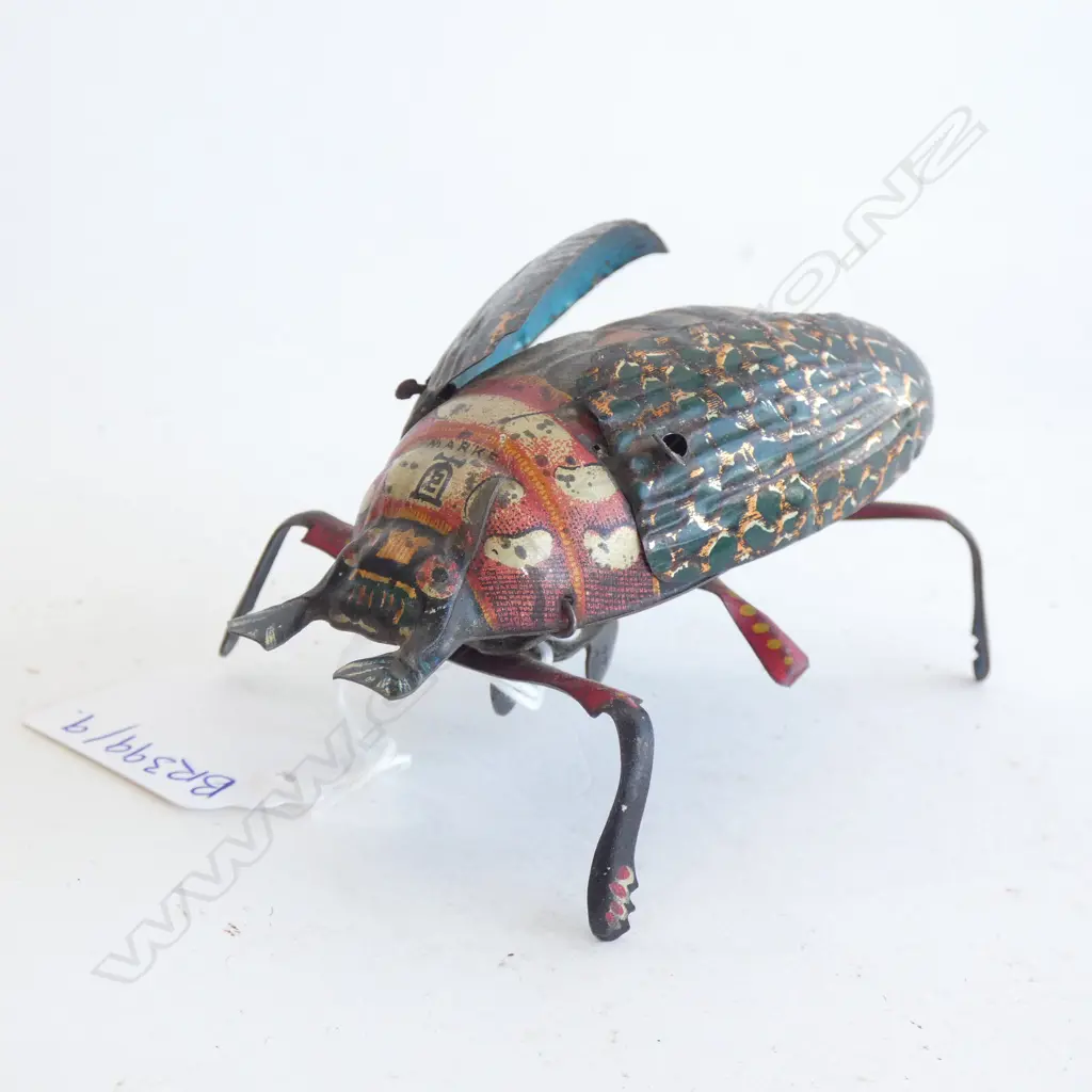 C.1900 CRAWLING BEETLE WIND UP TIN TOY L.100mm Image 1++