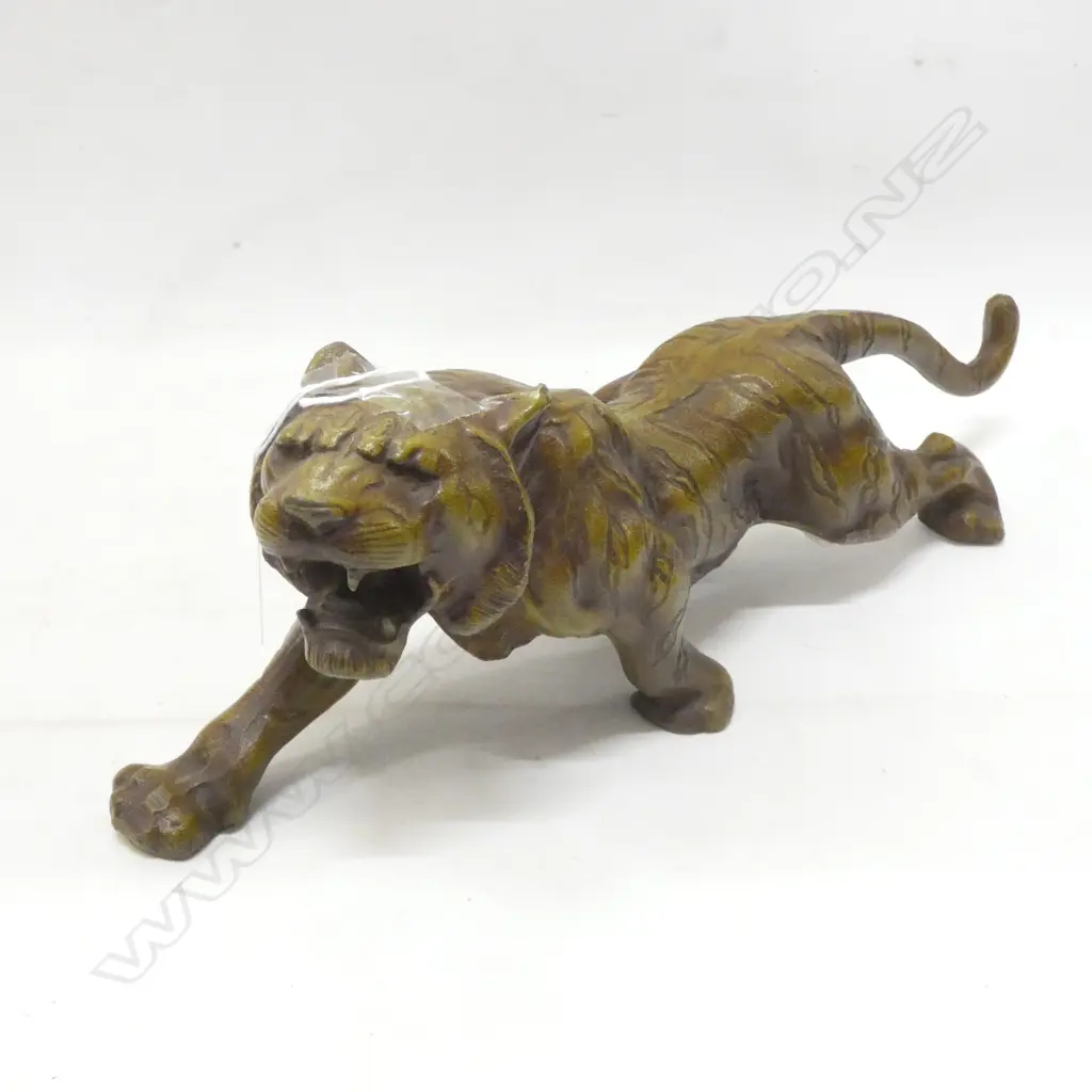 BRONZED CAST IRON TIGER L.390mm Image 1++