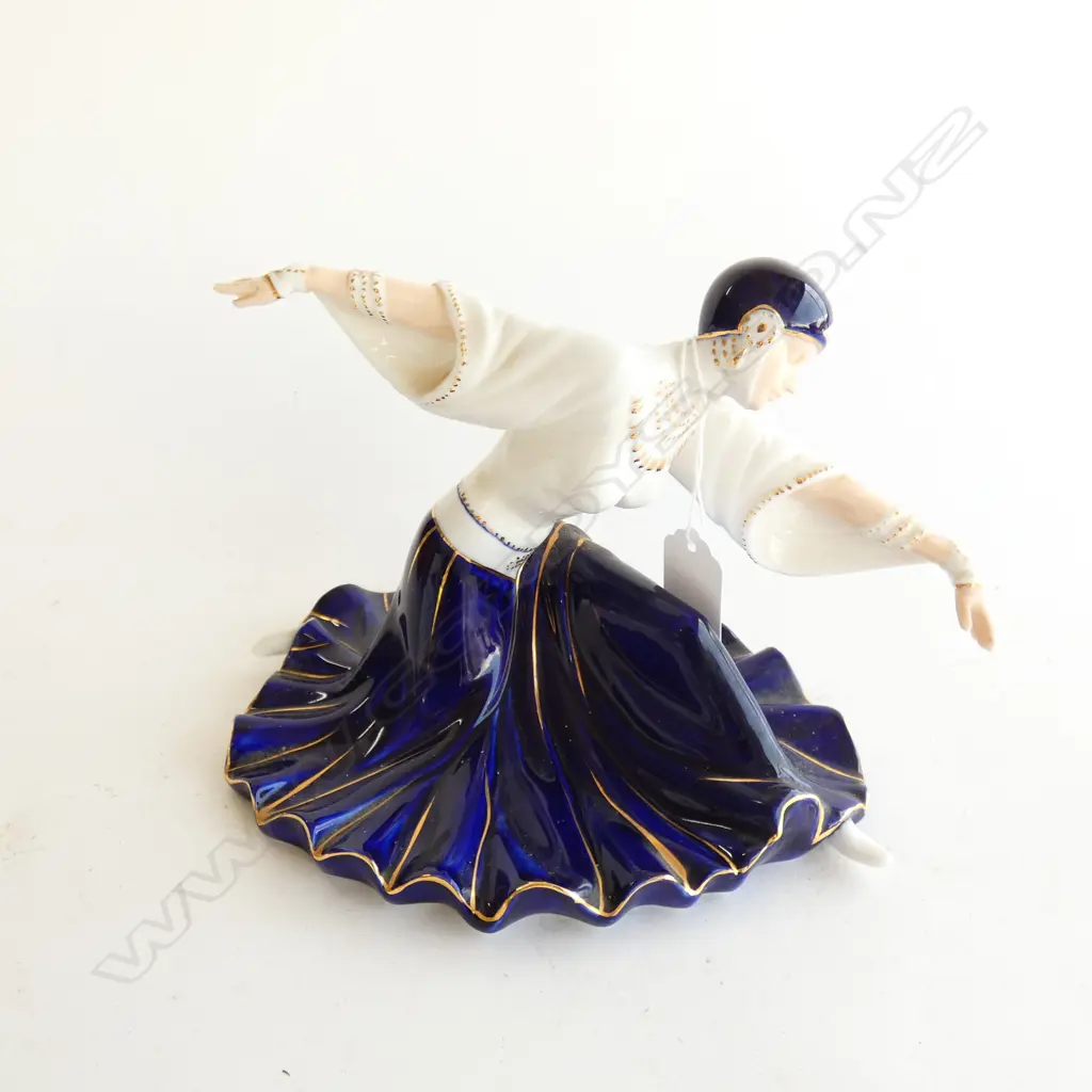 OLD TUPTON WARE DANCER FIGURE L.230mm Image 1++