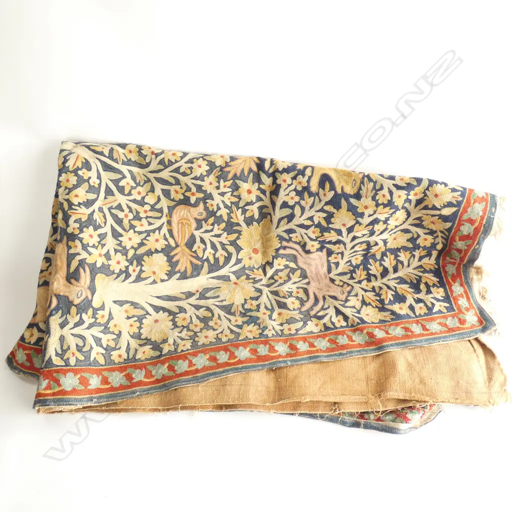 VINTAGE CREWELWORK PANEL... Image 1++