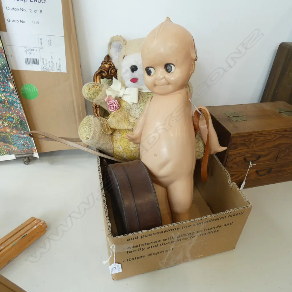 BOX LOT KEWPIE DOLL, KOALA, MIRROR, BINOCULARS, COLLAR BOX, CAMERA Image 1++
