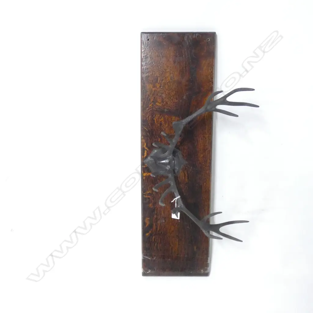 METAL ANTLER COAT HOOK 790x225mm Image 1++