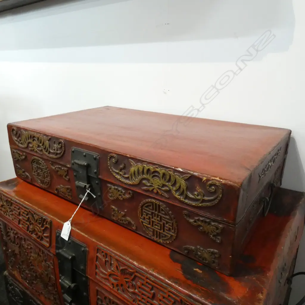 VINTAGE RED LACQUERED LEATHER CHINESE TRUNK... Image 1++