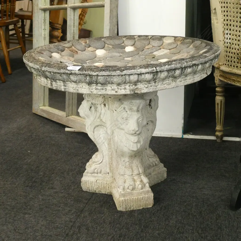 VINTAGE CONCRETE BIRD BATH... Image 1++