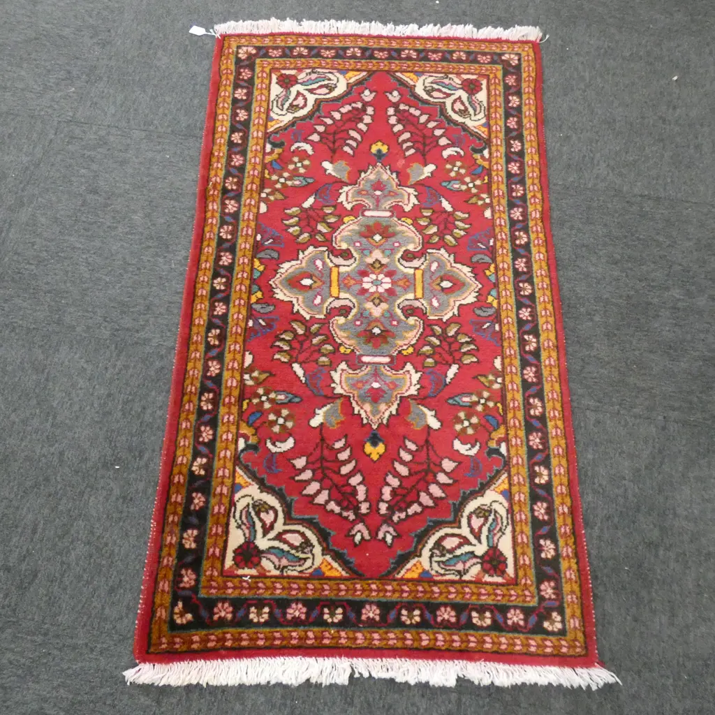 A HAND KNOTTED IRANIAN HAMADAN RUG 1.3  x  0.75m Image 1++