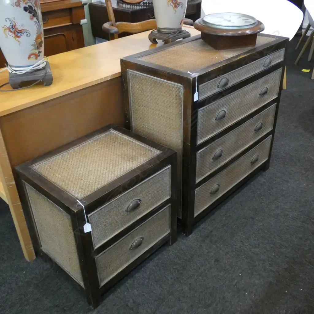 CANE AND WOOD CHEST OF DRAWERS AND MATCHING BEDSIDE TABLE Image 1++