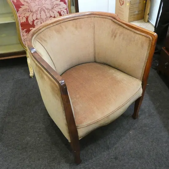 TUB CHAIR