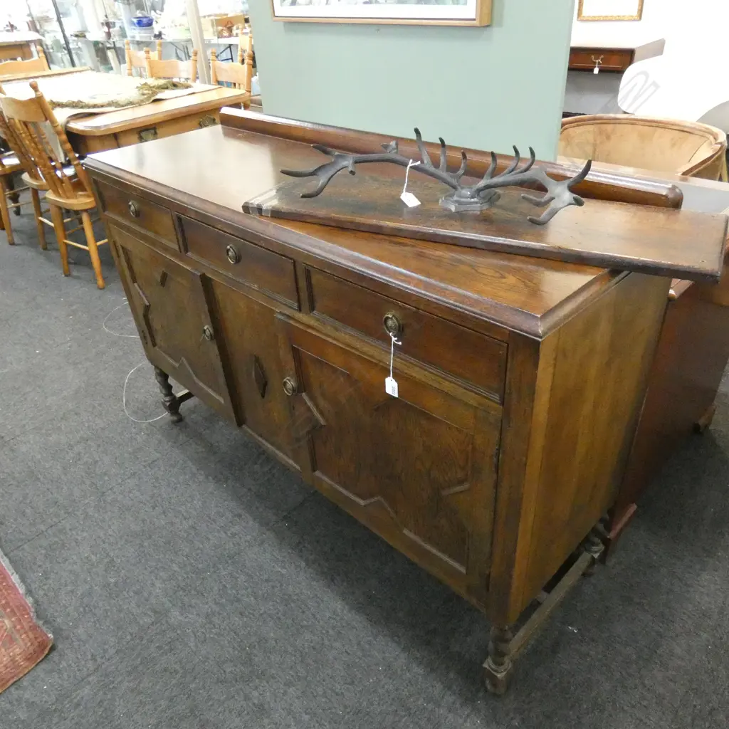 OAK BARLEY TWIST SIDEBOARD L 1370 MM Image 1++