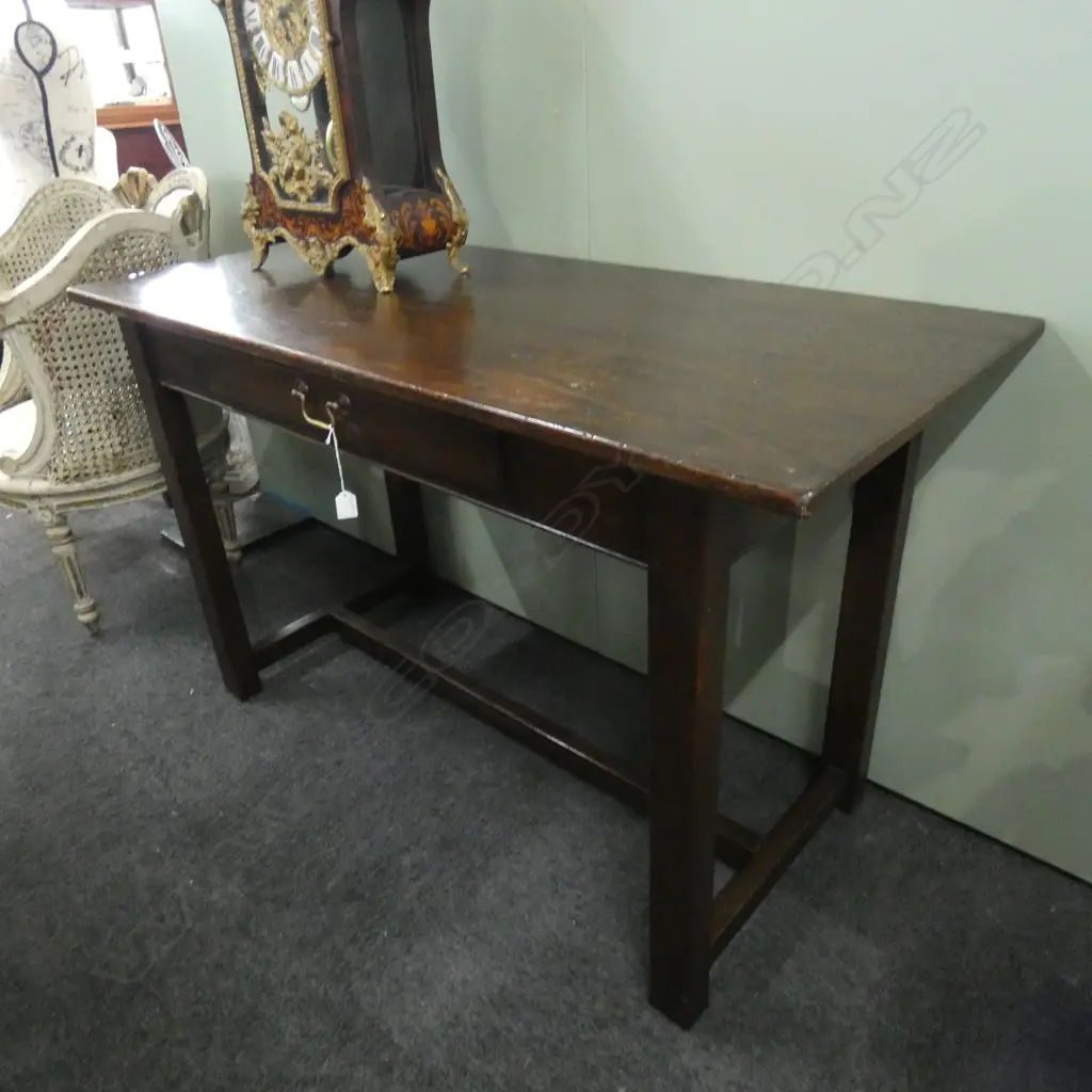 DARK STAINED OAK SOFA TABLE... Image 1++