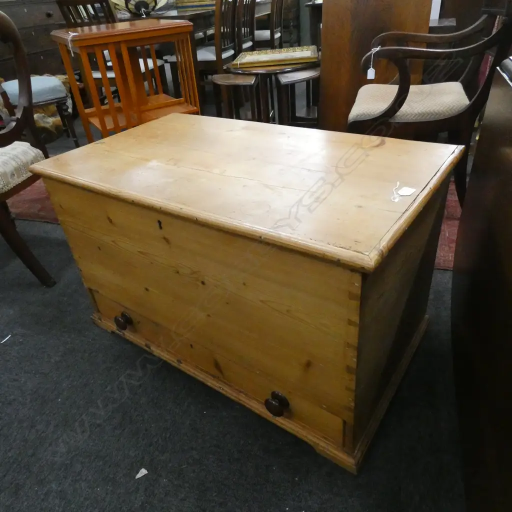 VICTORIAN PINE COUNTRY MULE CHEST / TRUNK Image 1++