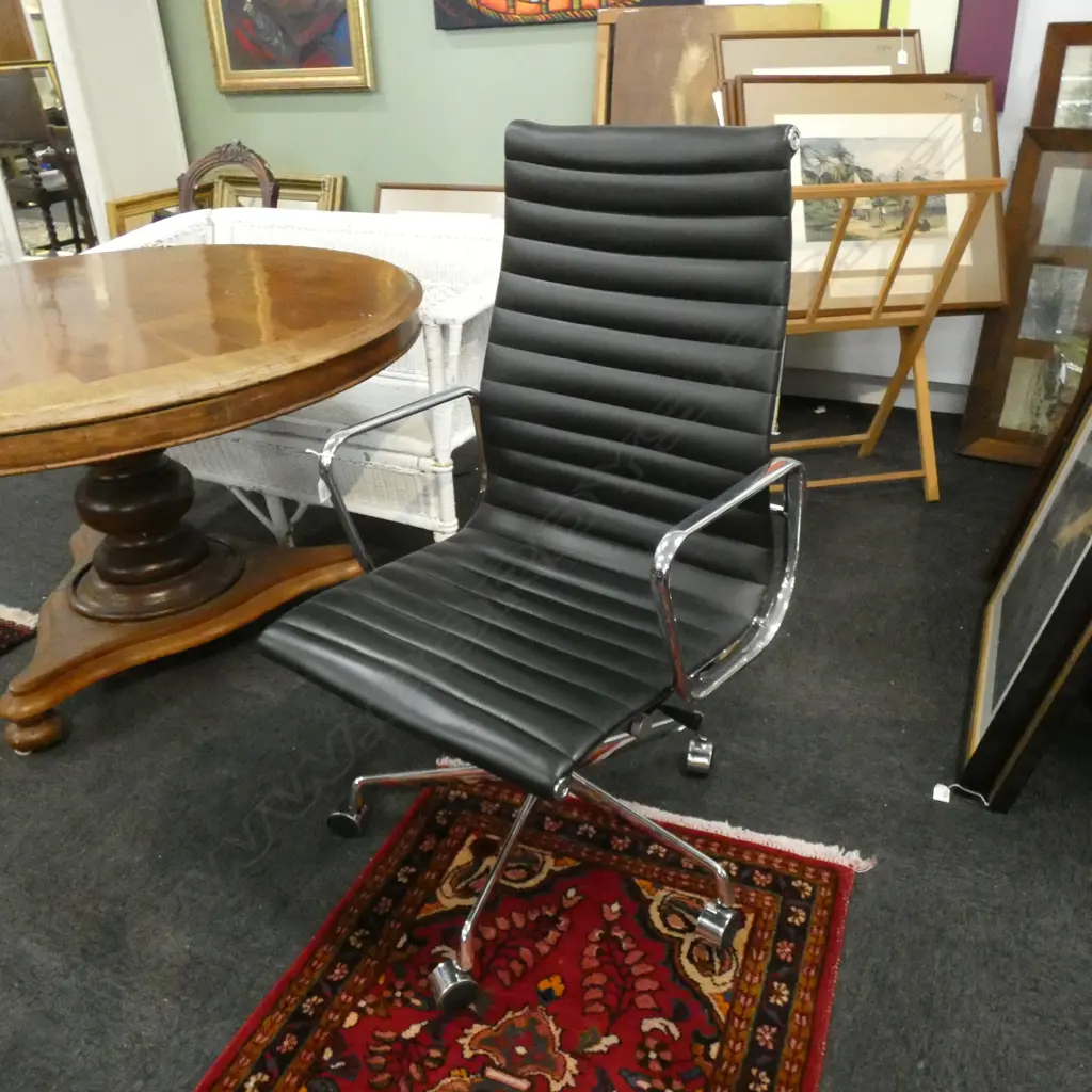 AS NEW EAMES STYLE CHROME FRAME OFFICE CHAIR Image 1++