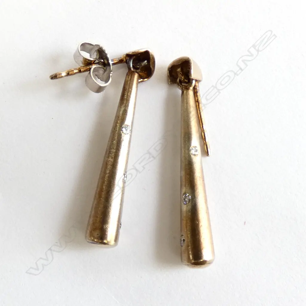BESPOKE 9CT GOLD AND DIAMOND EARRINGS Image 1++