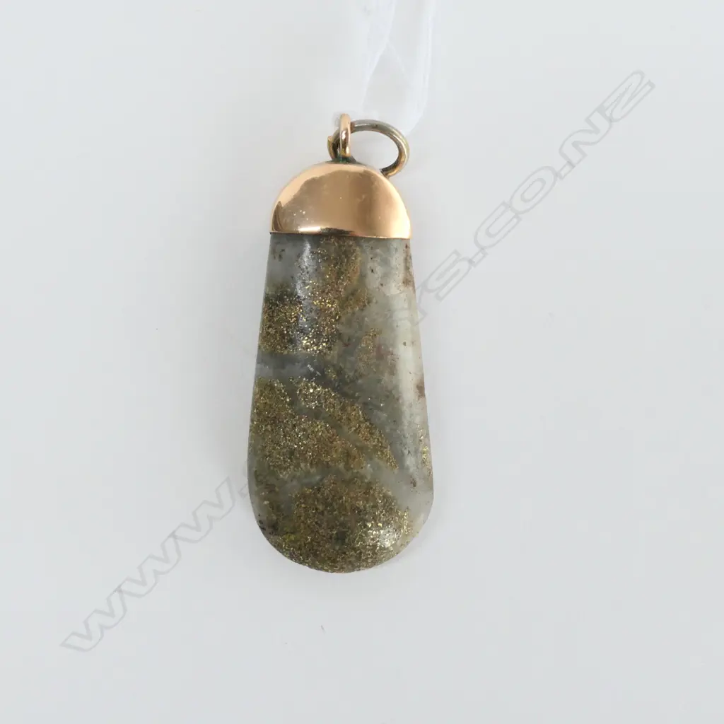 GOLD BEARING QUARTZ PENDANT 9CT CAP Image 1++