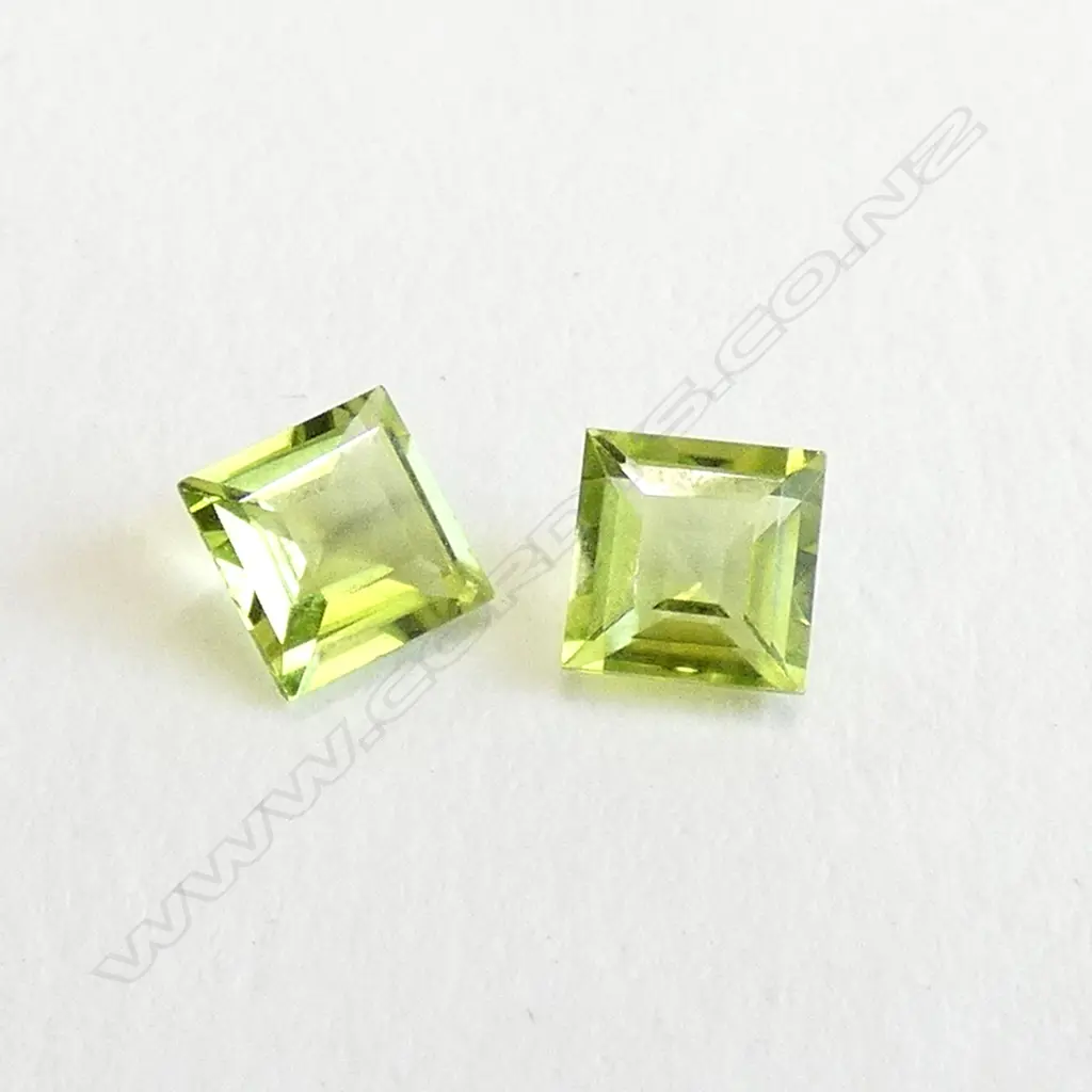 TWO UNSET PERIDOT GEMSTONES - SQUARE CUT Image 1++