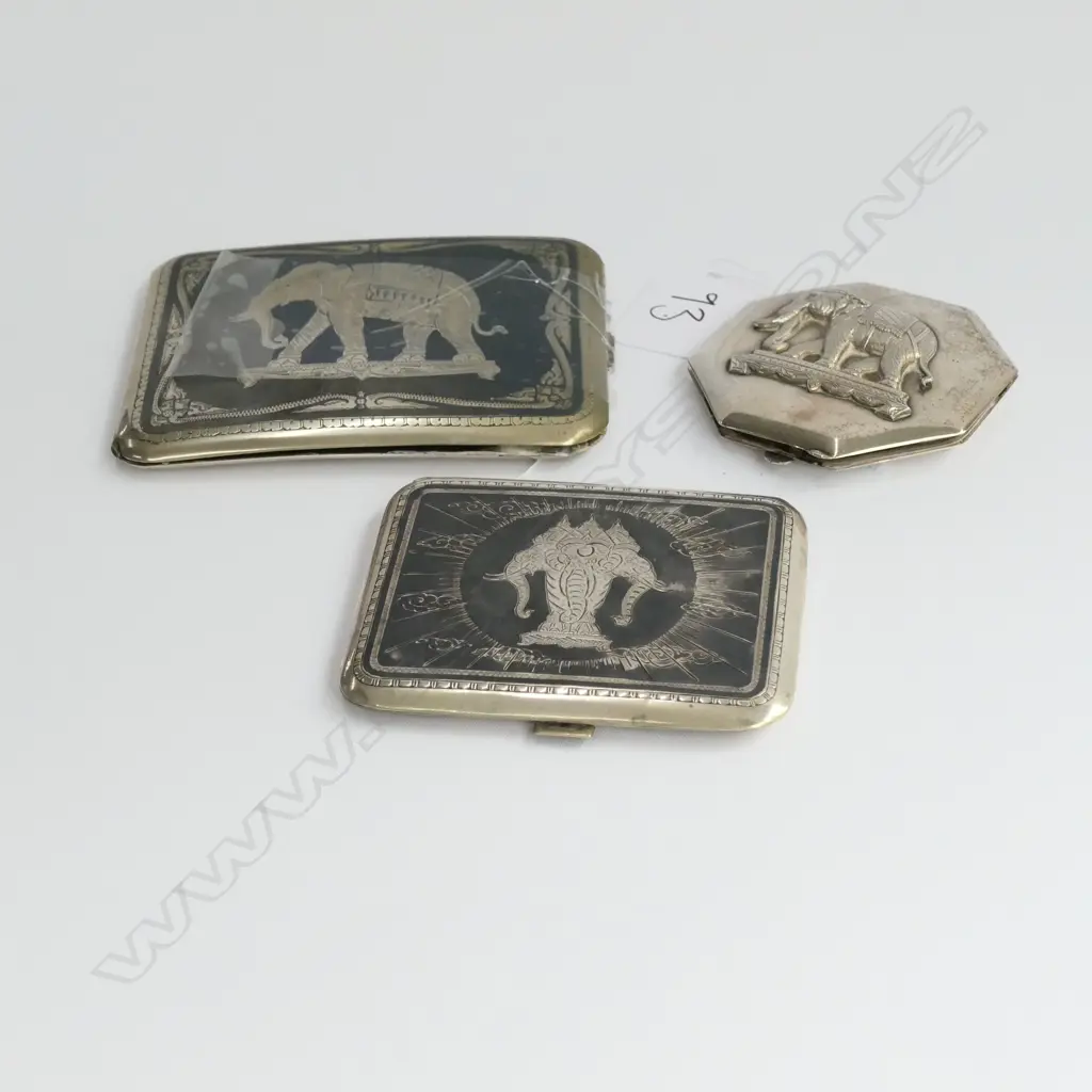 2 CIGARETTE CASE +COMPACT WITH ELEPHANT DECORATION Image 1++