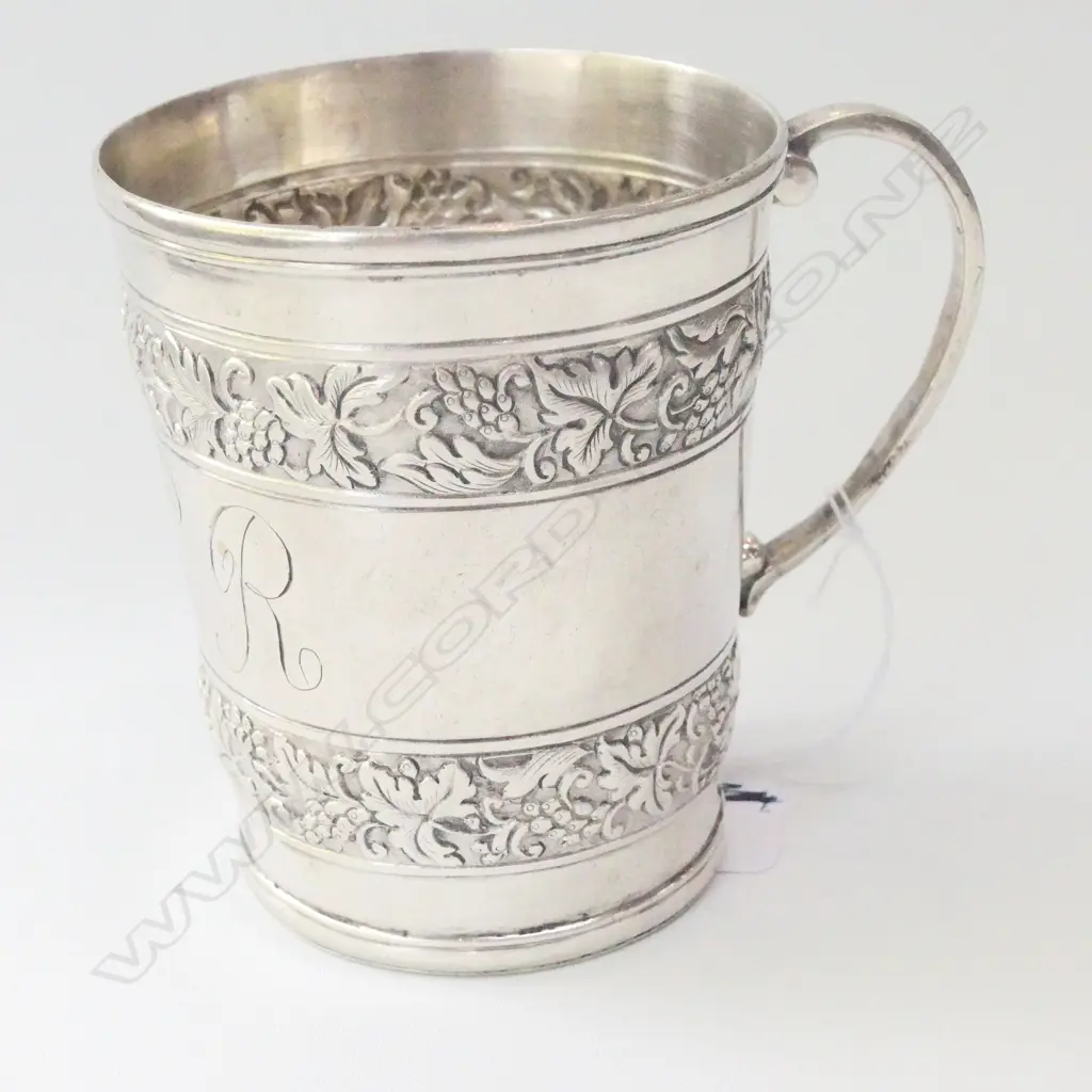 A19thC Chinese silver mug Image 1++