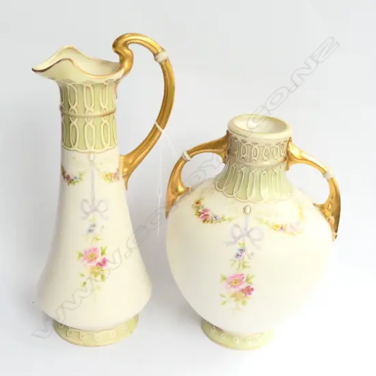 EDWARDIAN VASE + JUG H 270 MM