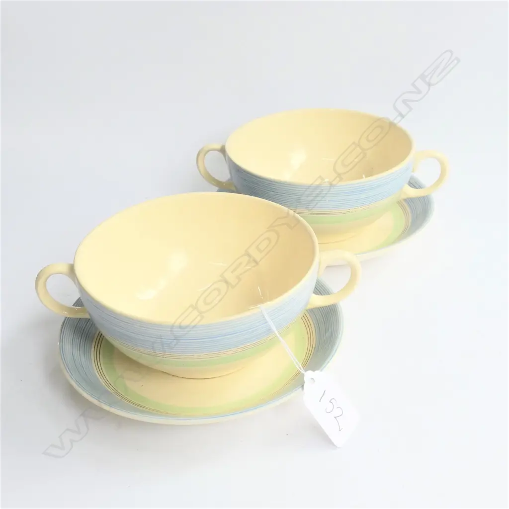 PR EARLY CROWN LYNN COUPES & SAUCERS Image 1++