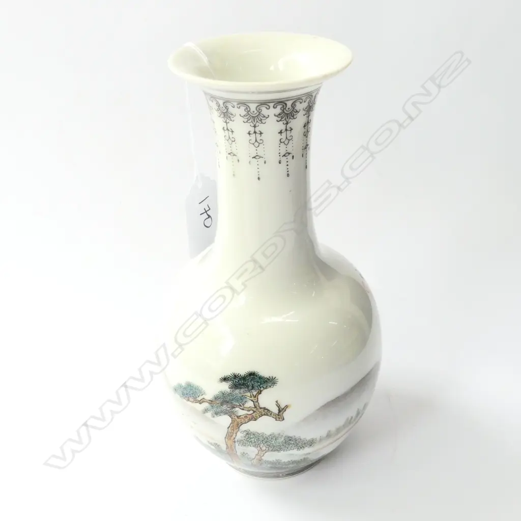 CHINESE PORCELAIN VASE WITH LANDSCAPE. RED SEAL MARK (JINGDEZHEN ZHI?) H.185mm Image 1++