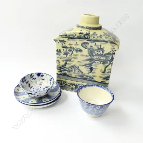2 B/W CUPS/ SAUCERS & LARGE TEA CADDY