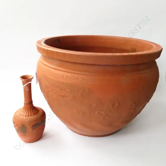 TOKONAMEWARE PIECES VASE & PLANT POT TALLEST H.210MM