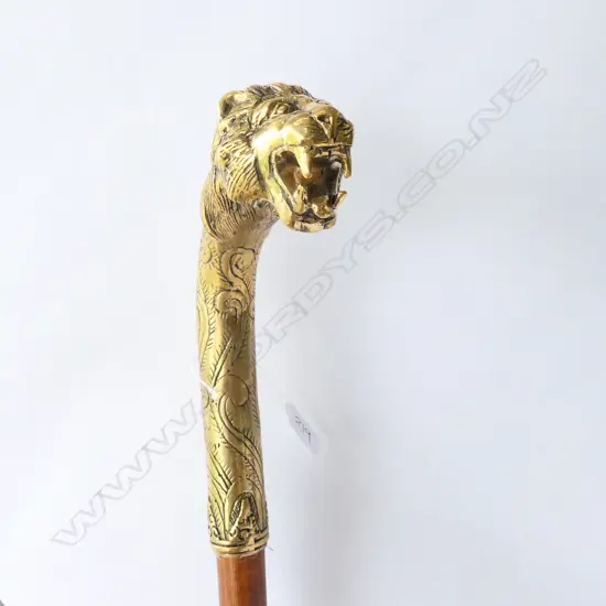 WALKING STICK WITH BRONZE LION HEAD 1050MM L