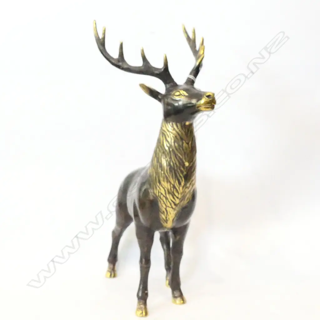 BRONZE STAG 340MM H Image 1++