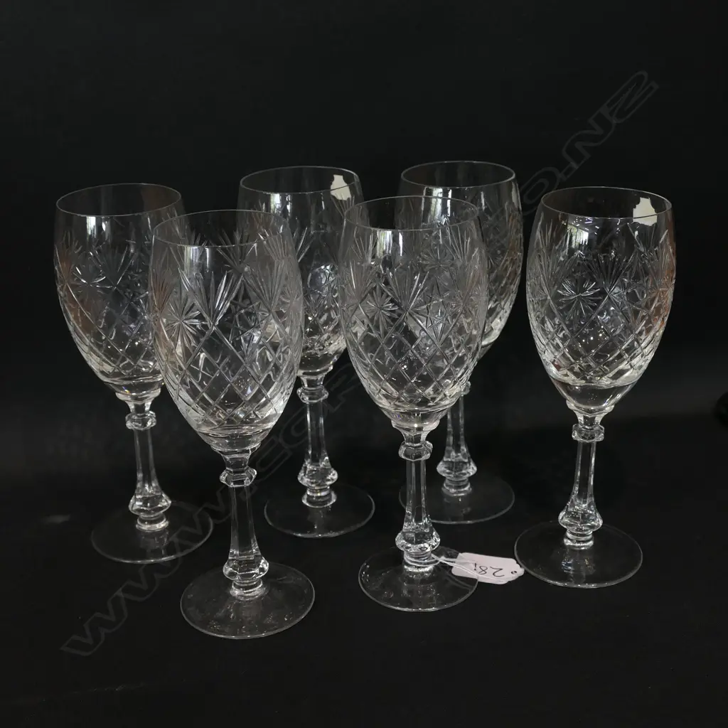 6 CRYSTAL WINE GLASSES Image 1++