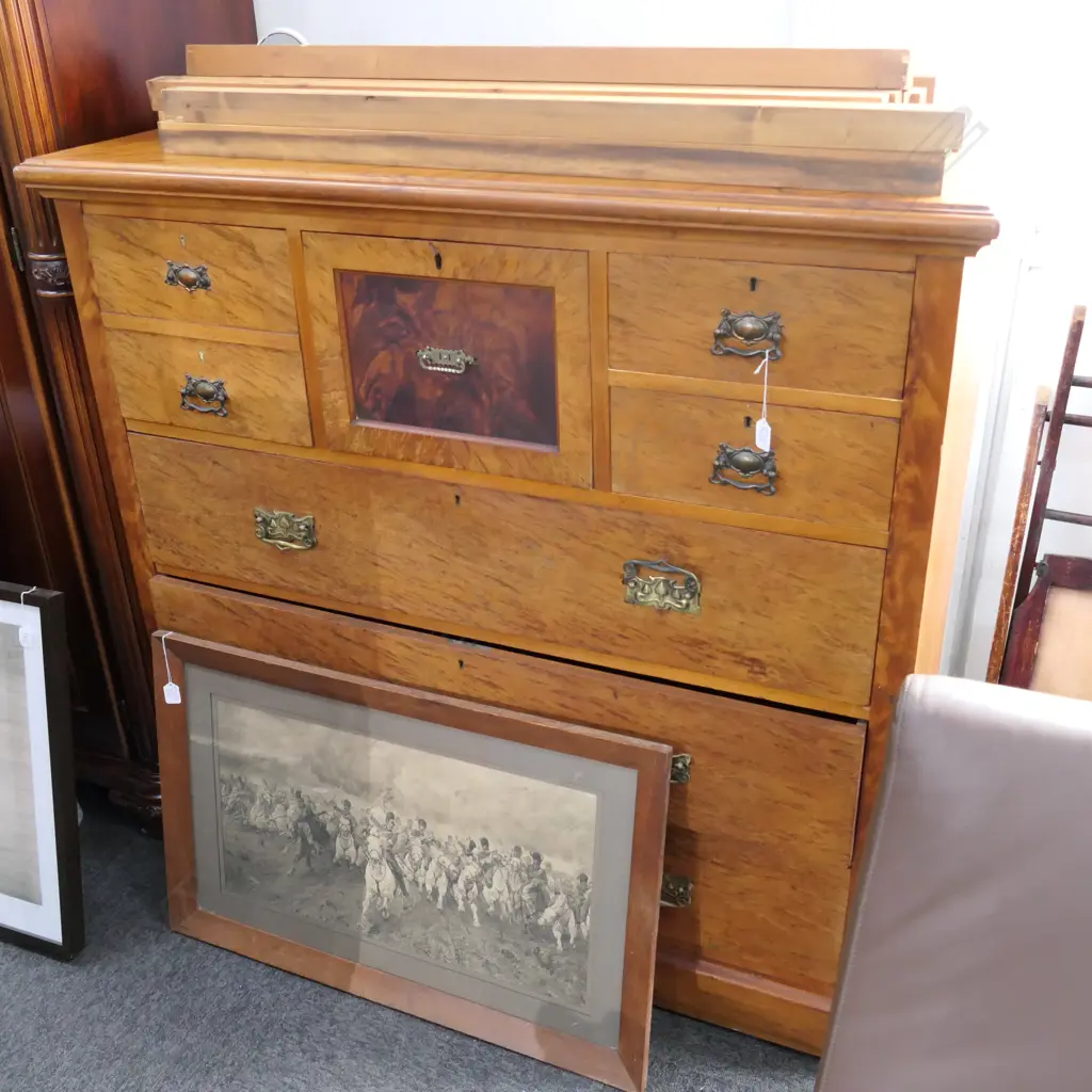 MOTTLED KAURI COLONIAL SCOTCH CHEAT OF DRAWERS H 1230 X  W 1230 MM  Image 1++