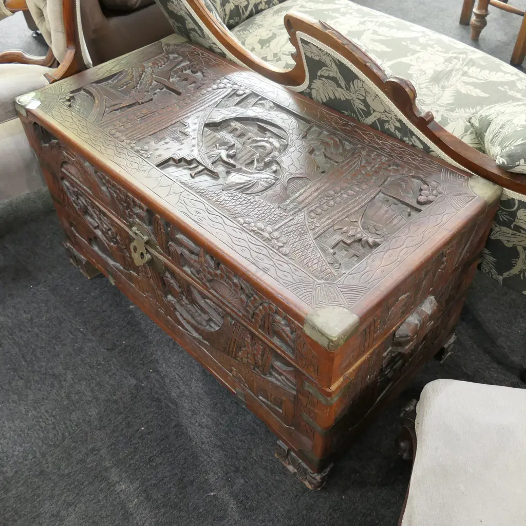 LARGE CAMPHOR WOOD CHEST L 1040 MM Image 1++