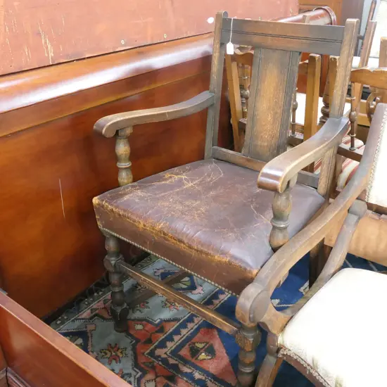 ARTS AND CRAFTS OAK ARMCHAIR, LEATHER SEAT, TURNED LEGS