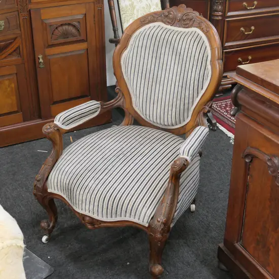 PR OF VICT GRANDFATHER / MOTHER CHAIRS