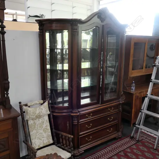 LARGE DISPLAY CABINET1950MM W 2400MM H