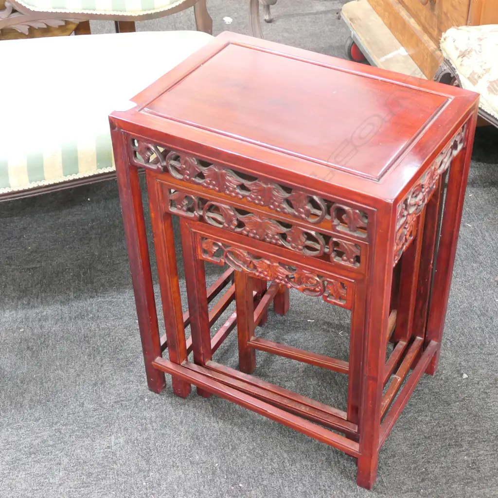 4 CHINESE ROSEWOOD NESTING TABLES 500MM W Image 1++