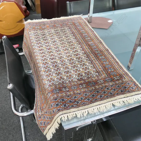 SMALL HAND KNOTTED RUG L 940 MM