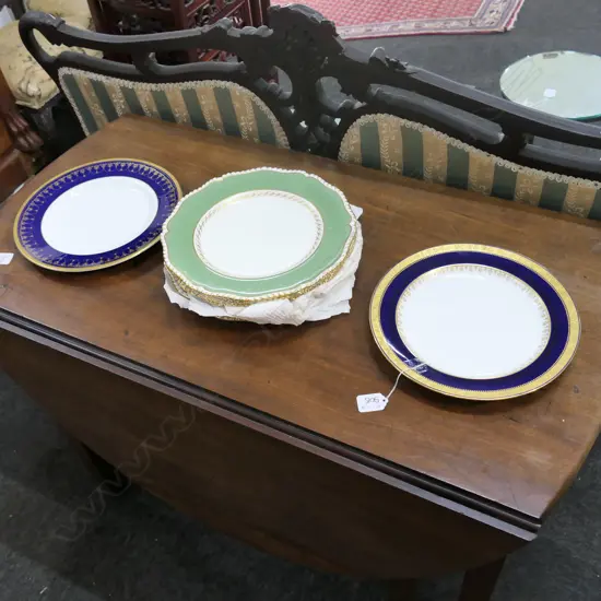 10 VARIOUS ROYAL WORCESTER PLATES (8+1+1)