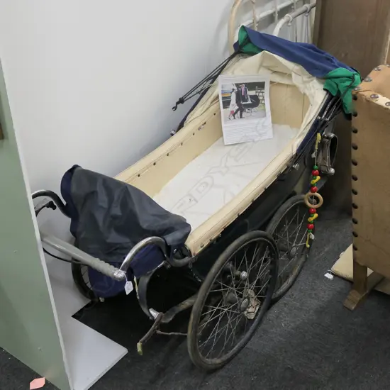 VINTAGE SILVER CROSS BALMORAL PRAM 