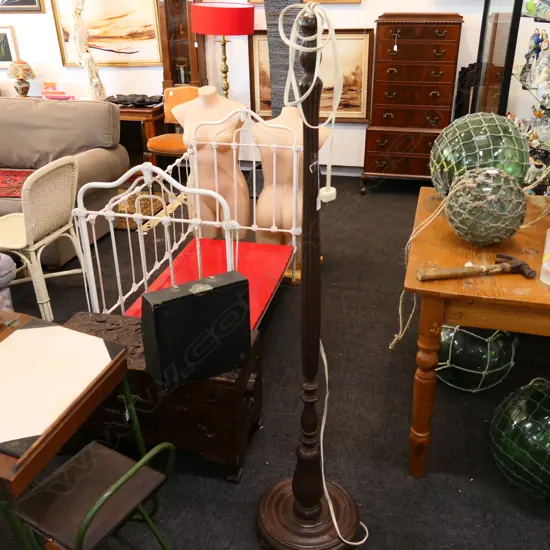 MAHOGANY STANDARD LAMP NO SHADE