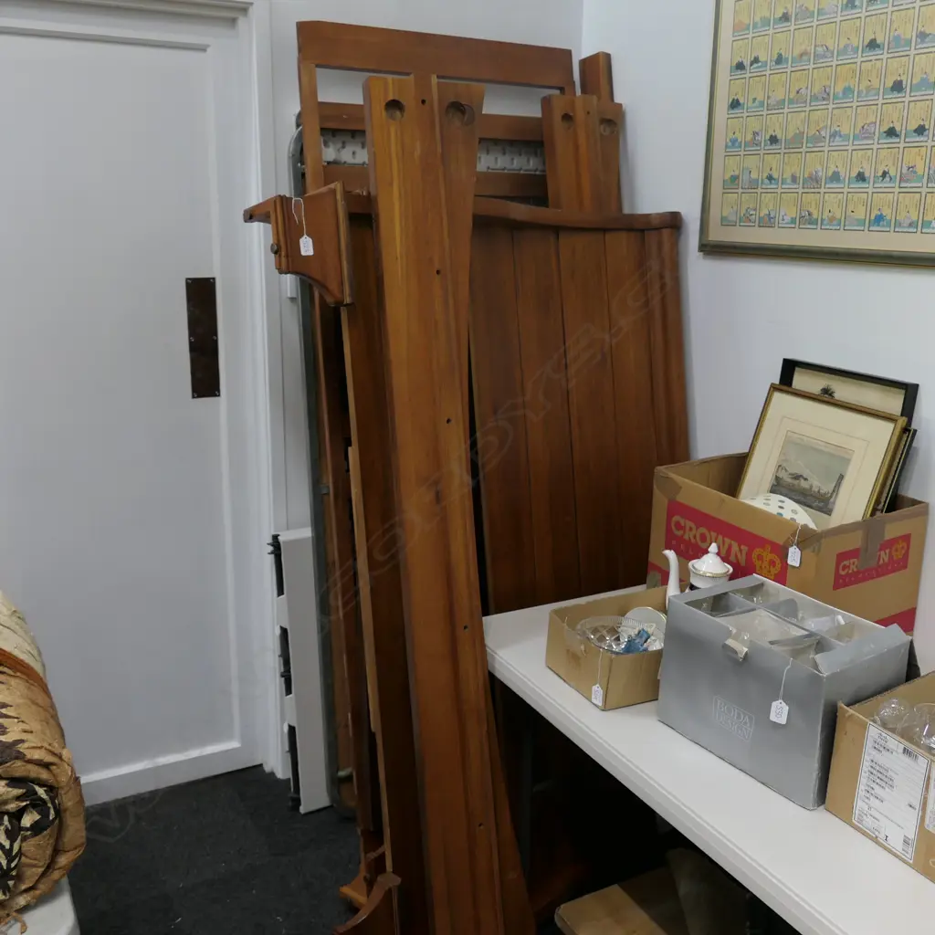 SLEIGH BED 1590MM W Image 1++