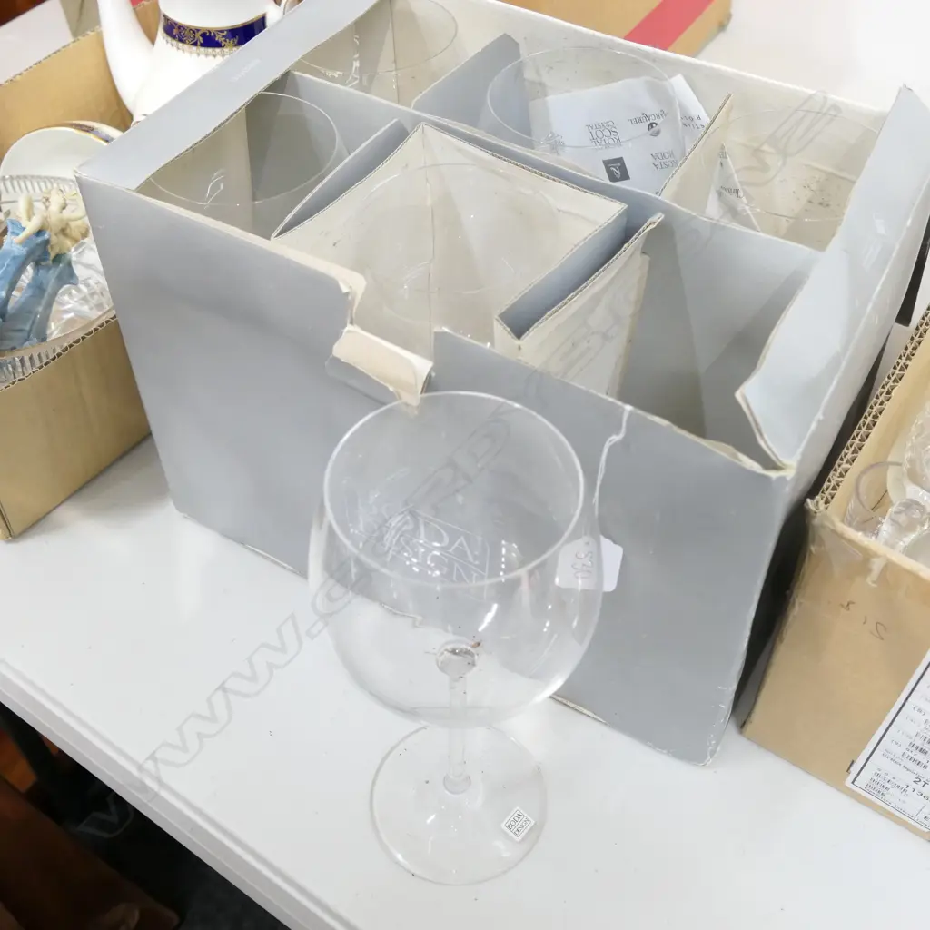 BOX OF 6 BODA CRYSTAL WINE GLASSES Image 1++