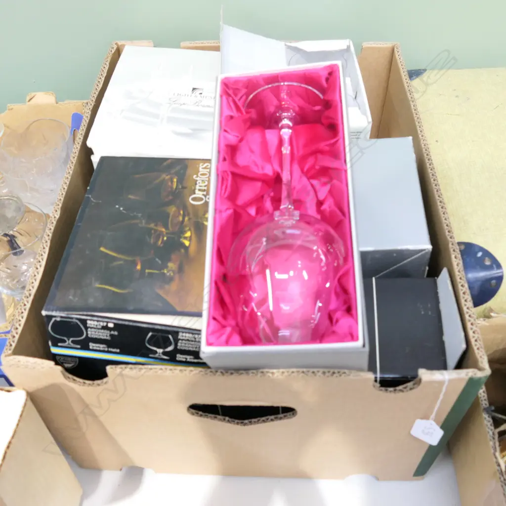 BOX OF ORREFORS & OTHER GLASSWARE IN ORIGINAL BOXES Image 1++