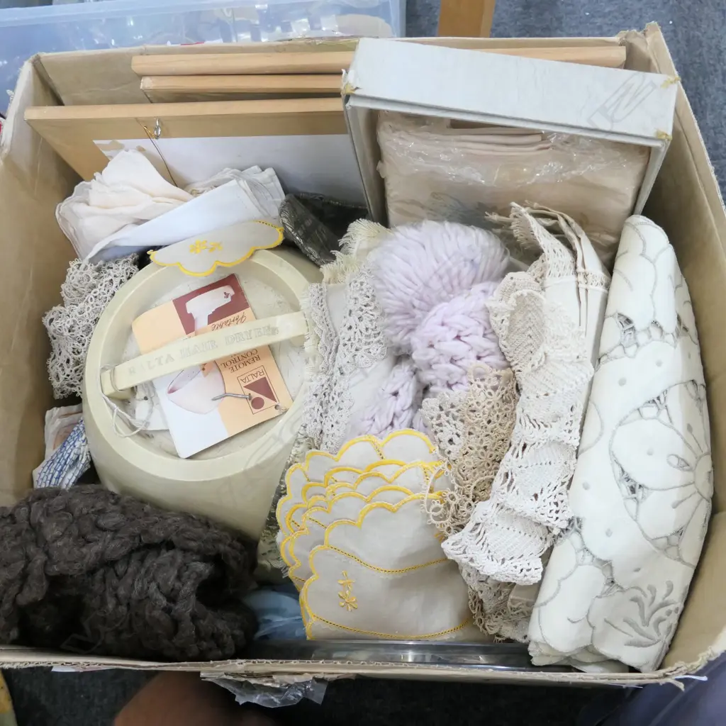 BOX LOT VINTAGE LINENS, 3 W/CS, HAIR DRYER Image 1++