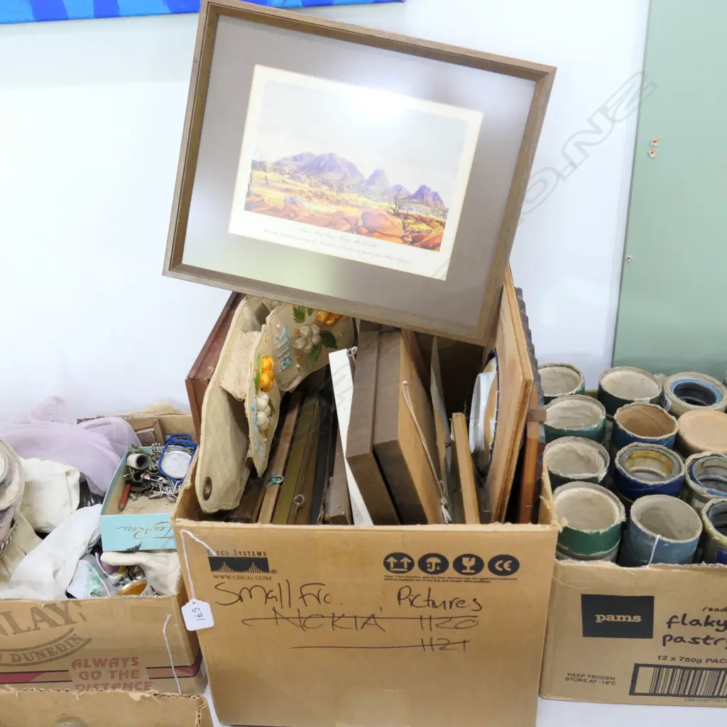 BOX LOT ASST. PRINTS Image 1++