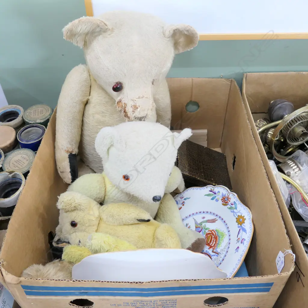 BOX LOT TEDDIES, CULTURED PEARLS, COFFEE SPOONS, 2 MASONS IRONSTONE PLATES Image 1++
